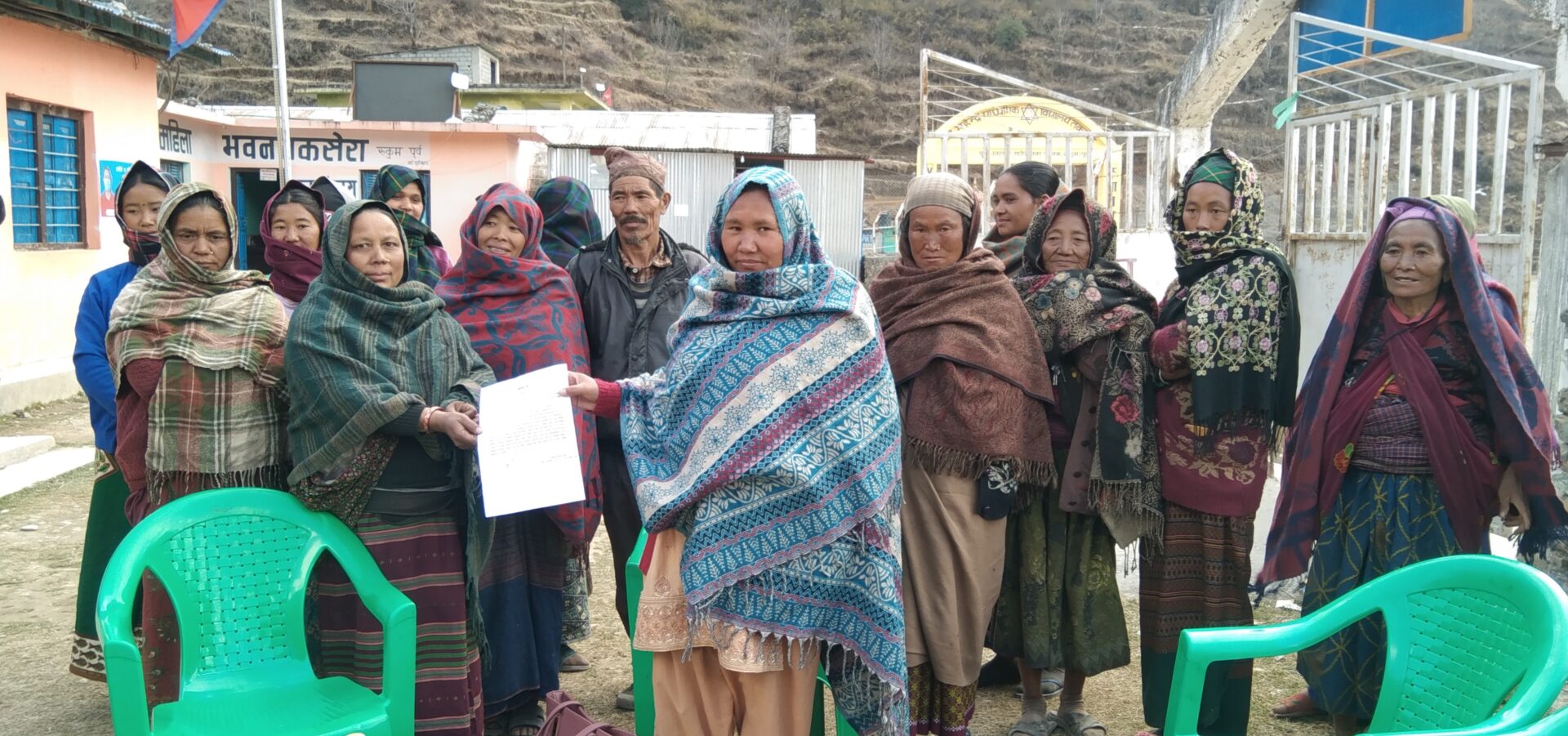 Chewang farmers group submitting a memorandum to the R.M vice president for waste management in Putha Uttarganga rural municipality.