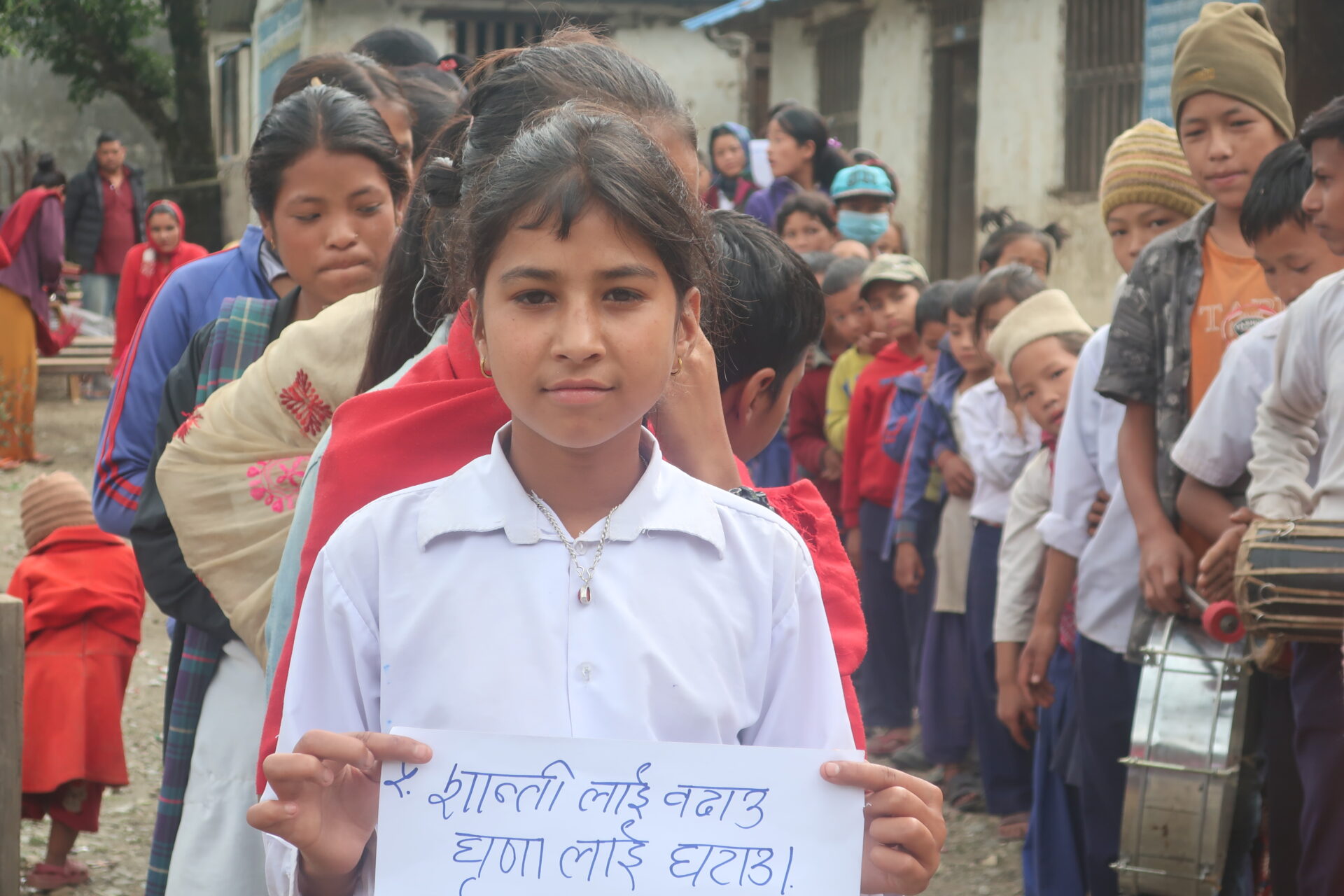 विश्व शान्ति दिवश  मनाउदै  आदर्श मा बि खाराबाङ्ग